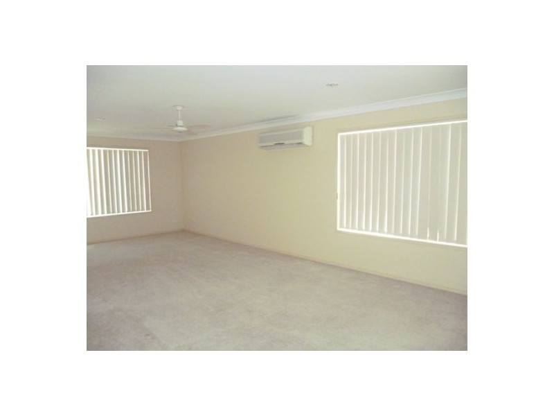 12 Earl St Vincent Cct, Hervey Bay QLD 4655