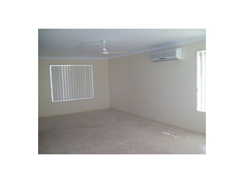 12 Earl St Vincent Cct, Hervey Bay QLD 4655