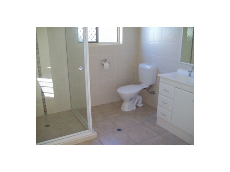 12 Earl St Vincent Cct, Hervey Bay QLD 4655