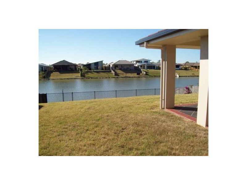 12 Earl St Vincent Cct, Hervey Bay QLD 4655