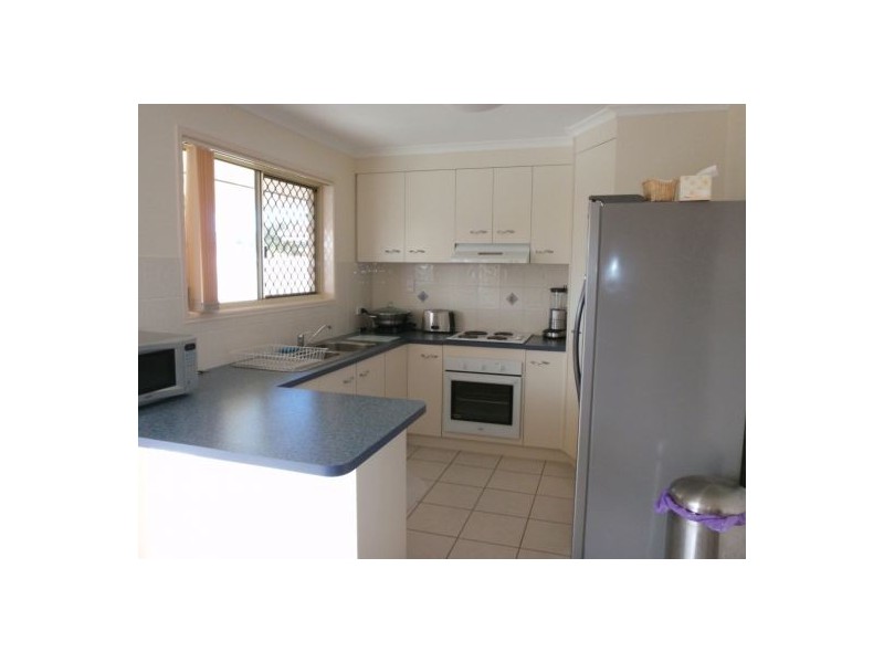 34 Archer Drive, Point Vernon QLD 4655