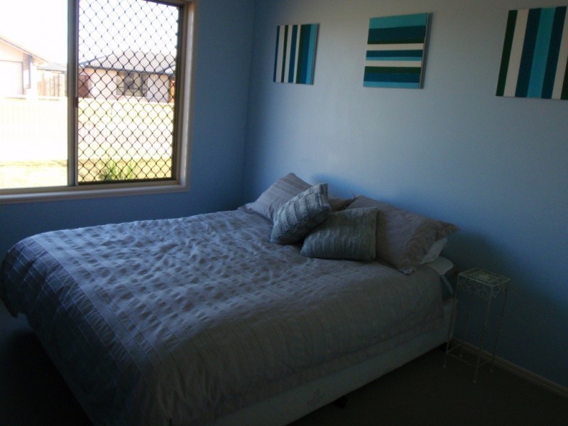 34 Archer Drive, Point Vernon QLD 4655