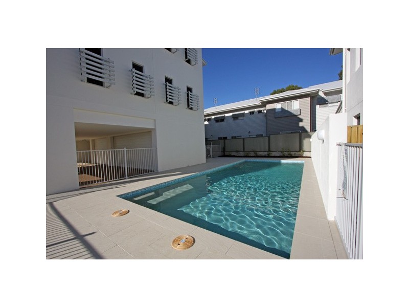 7/541 Esplanade, Urangan QLD 4655