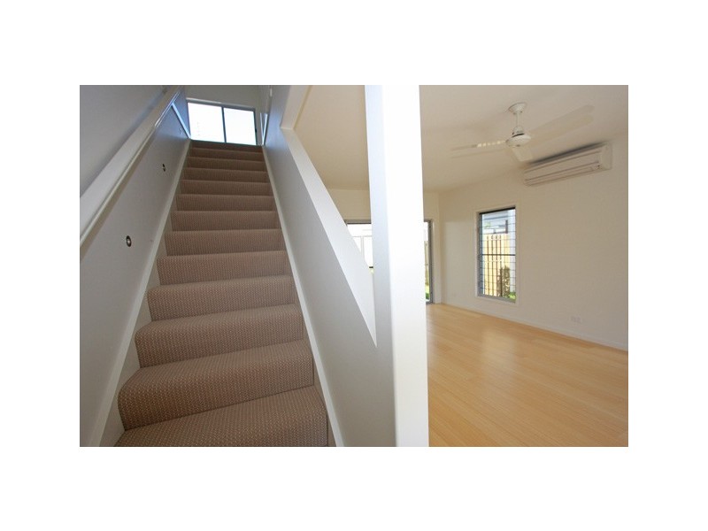7/541 Esplanade, Urangan QLD 4655