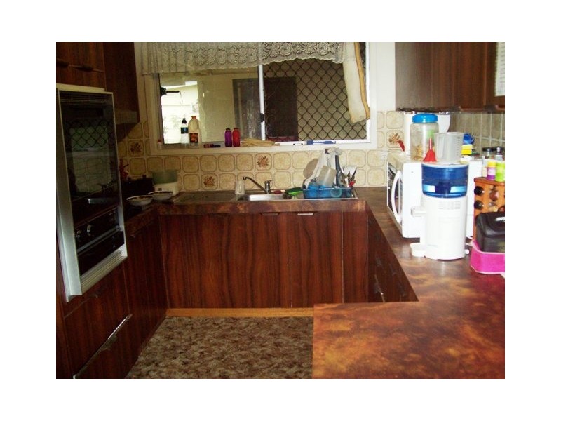 17 Miller Street, Urangan QLD 4655