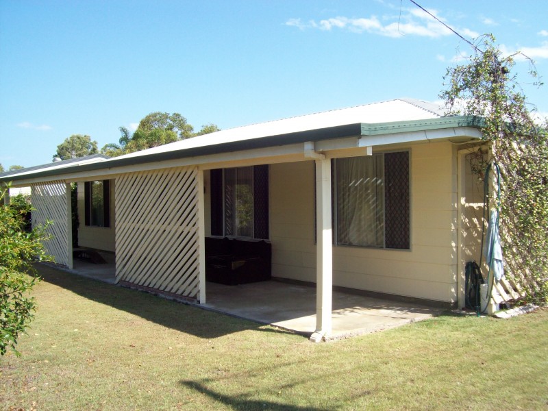 17 Miller Street, Urangan QLD 4655