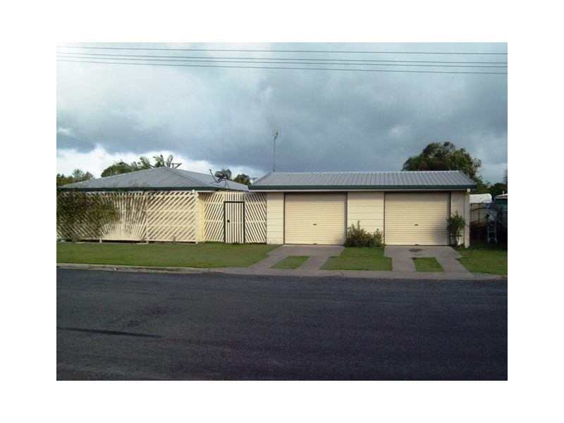 17 Miller Street, Urangan QLD 4655