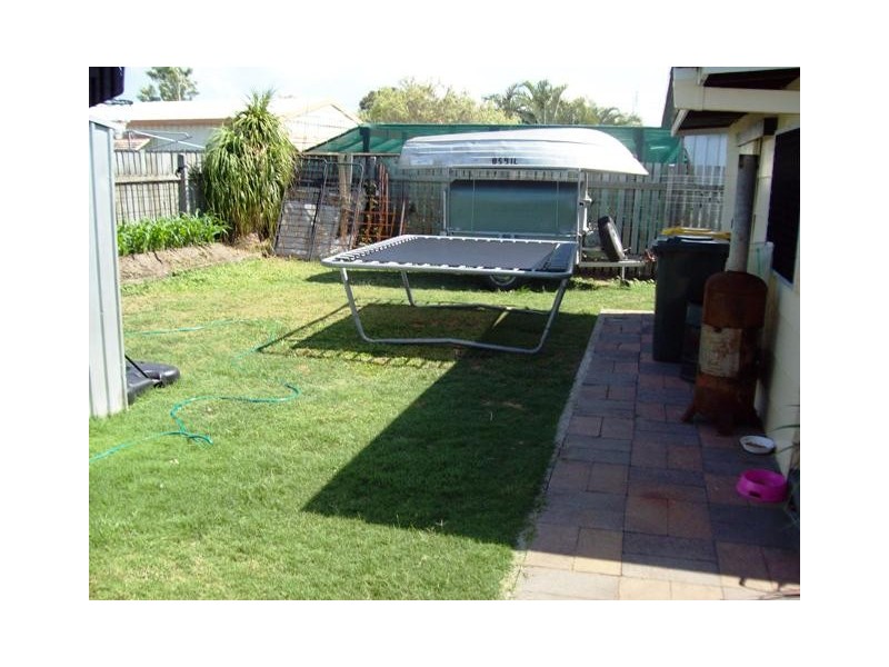 17 Miller Street, Urangan QLD 4655