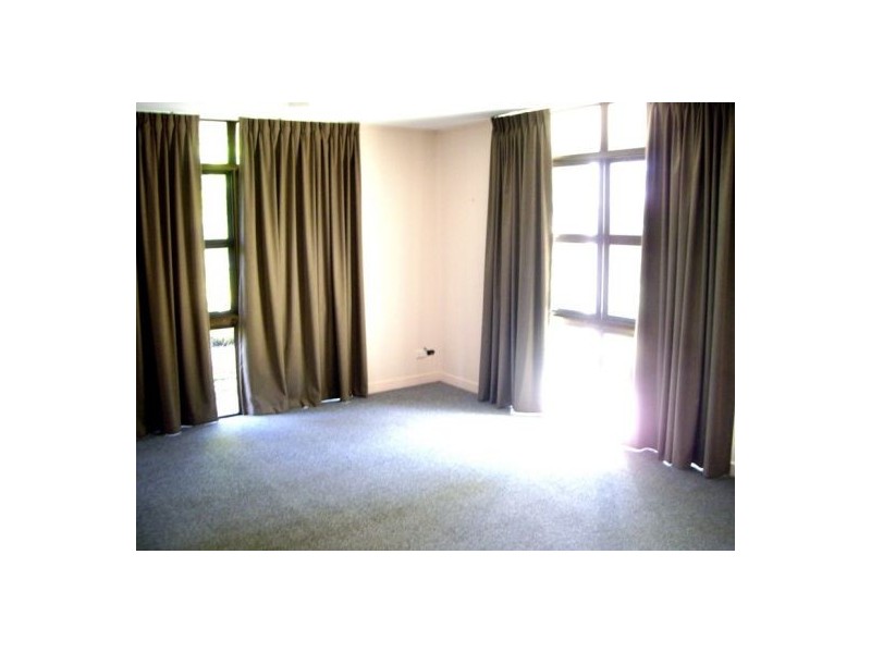 17B Hibiscus Street, Urangan QLD 4655