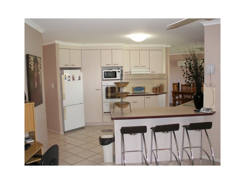 38 Kookaburra Dr, Eli Waters QLD 4655