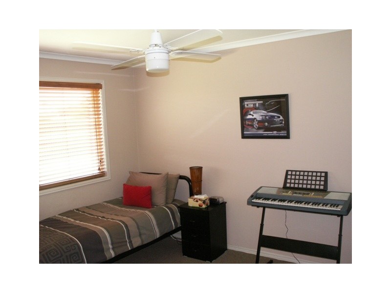 38 Kookaburra Dr, Eli Waters QLD 4655