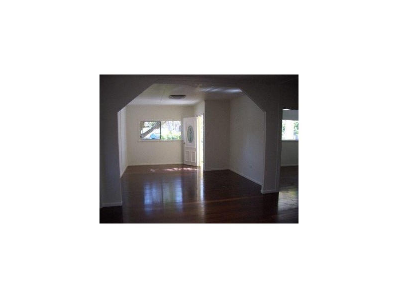 57 Miller Street, Urangan QLD 4655