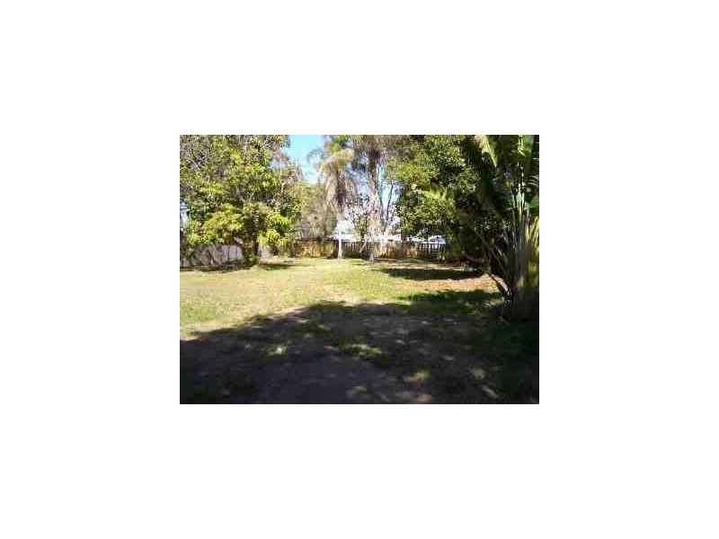 57 Miller Street, Urangan QLD 4655