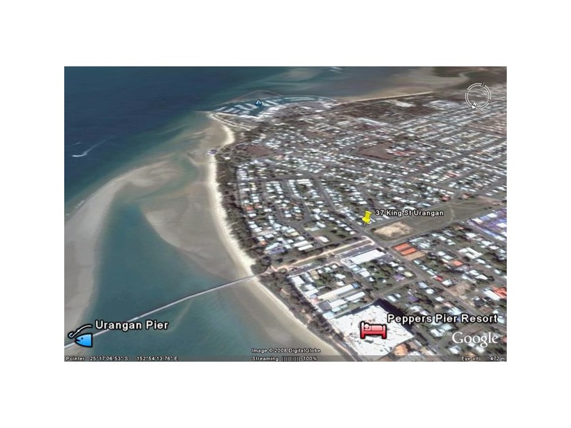 12  Pilot St, Urangan QLD 4655
