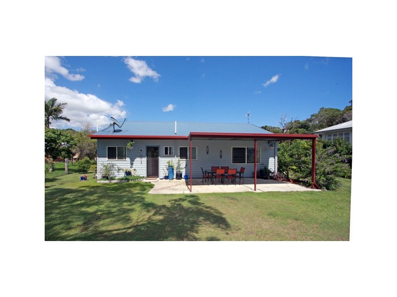 34  Bluewater Rd, Booral QLD 4655
