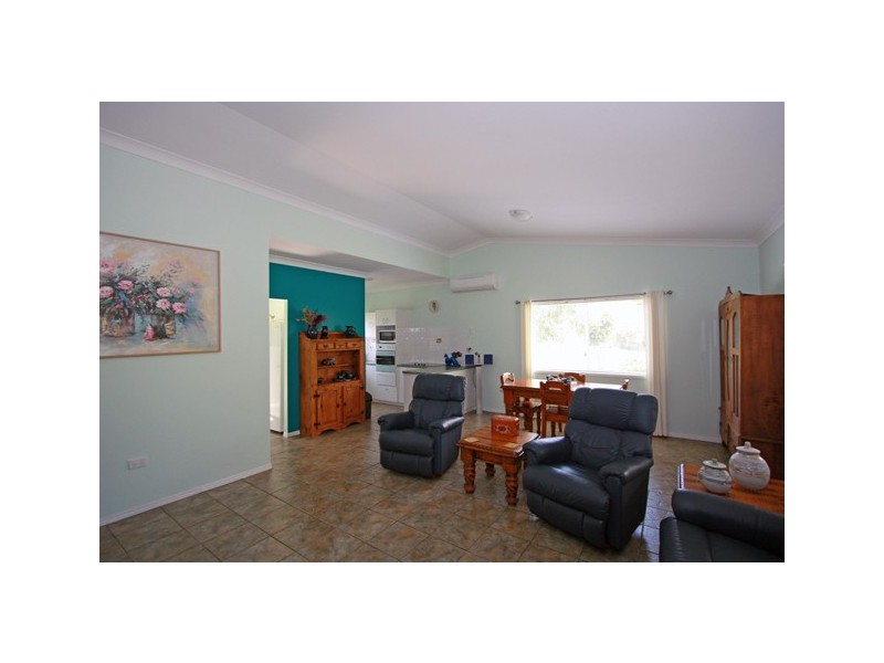 34  Bluewater Rd, Booral QLD 4655