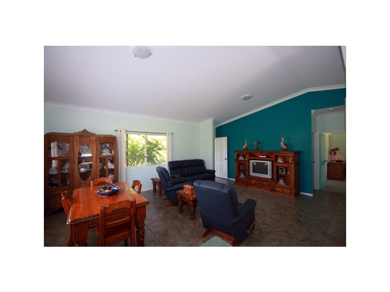 34  Bluewater Rd, Booral QLD 4655