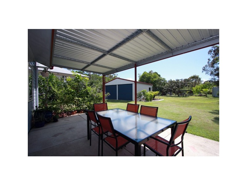 34  Bluewater Rd, Booral QLD 4655