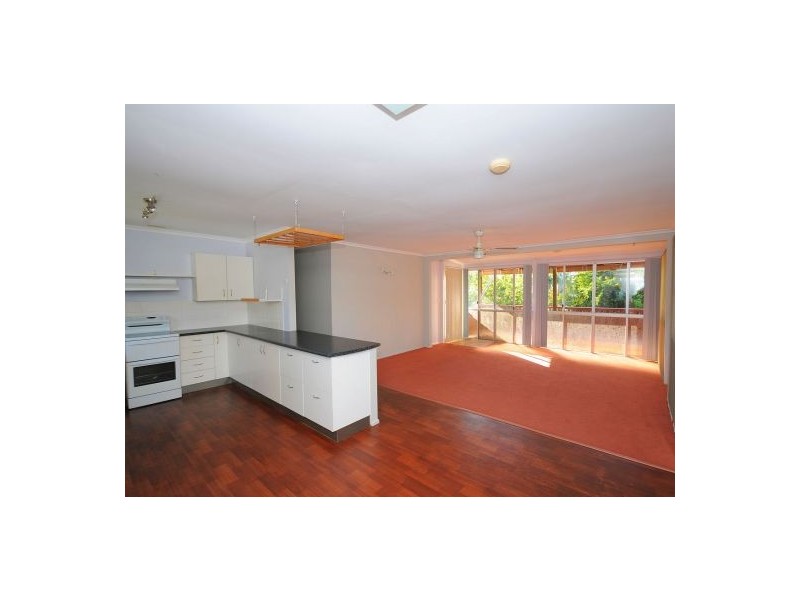 32 Banksia Street, Point Vernon QLD 4655