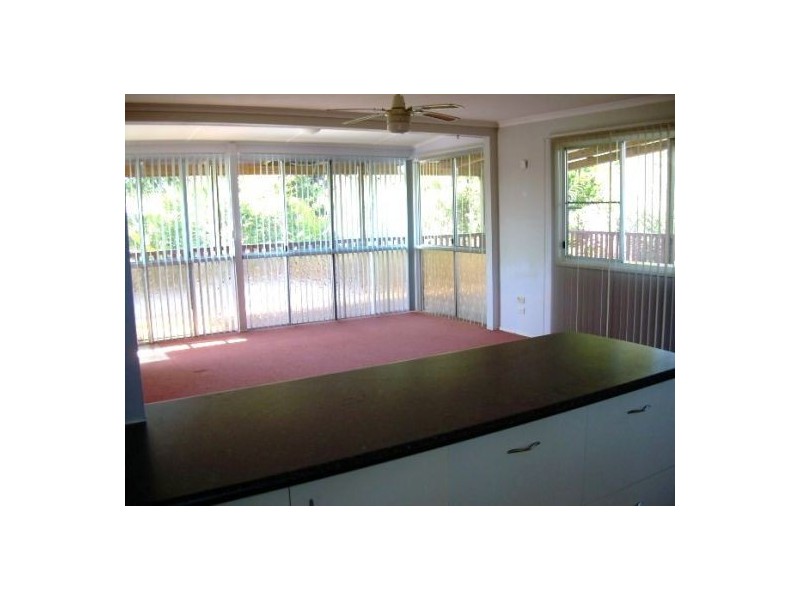 32 Banksia Street, Point Vernon QLD 4655