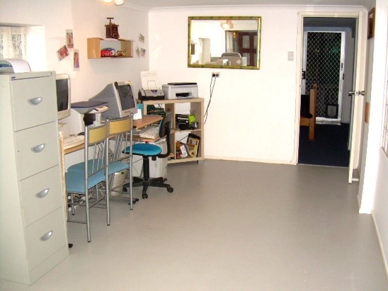 32 Banksia Street, Point Vernon QLD 4655