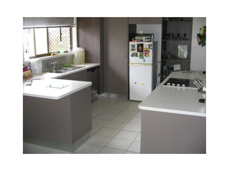 25 Cooloola Crescent, Urangan QLD 4655