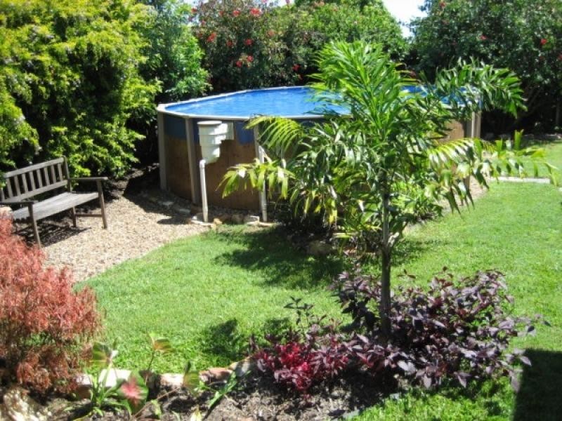 25 Cooloola Crescent, Urangan QLD 4655