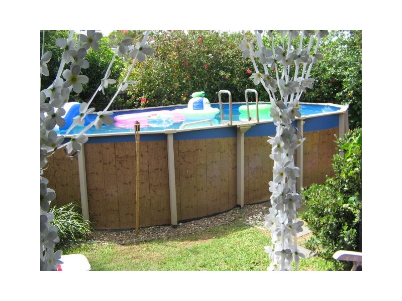 25 Cooloola Crescent, Urangan QLD 4655