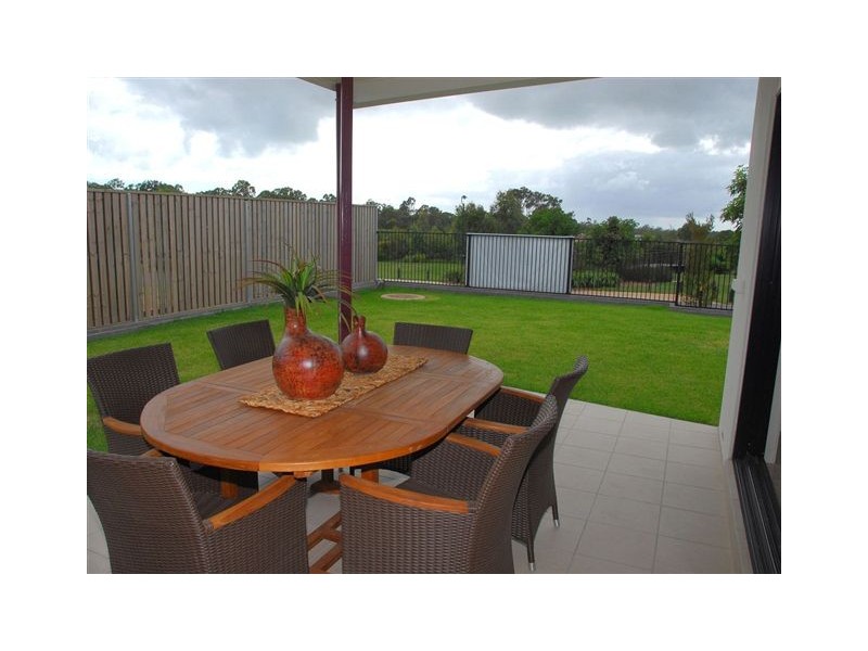 1 Bay Park Drive, Wondunna QLD 4655