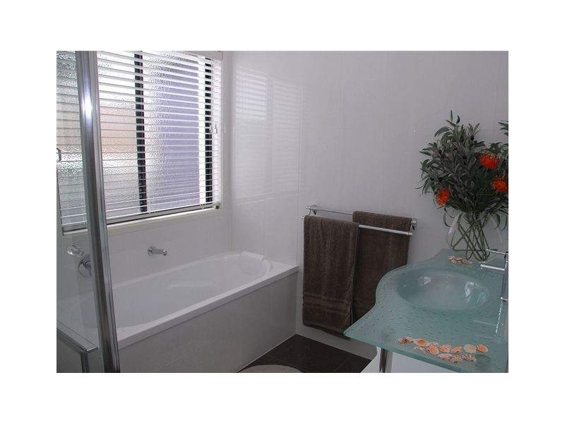 1 Bay Park Drive, Wondunna QLD 4655