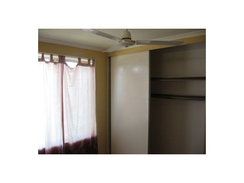 8 Patrick Street, Point Vernon QLD 4655