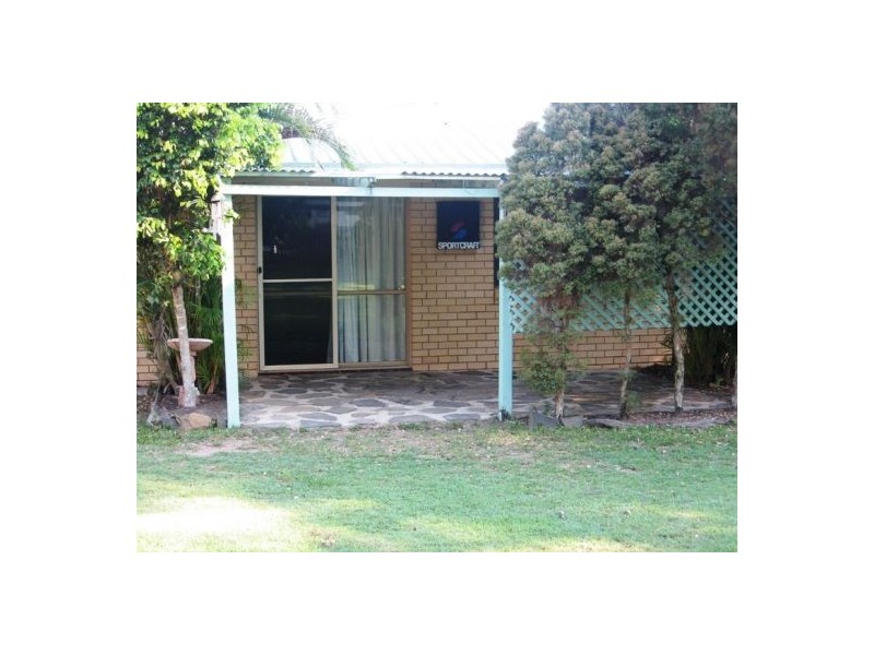 8 Patrick Street, Point Vernon QLD 4655