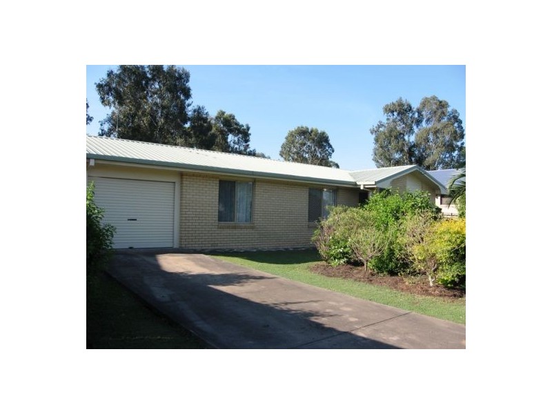 8 Patrick Street, Point Vernon QLD 4655