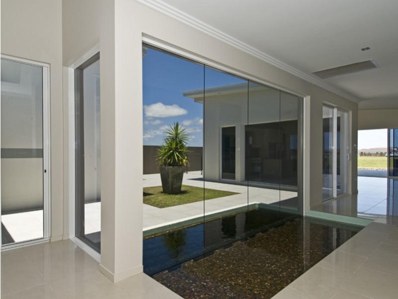 6 Mermaid Ct, Eli Waters QLD 4655