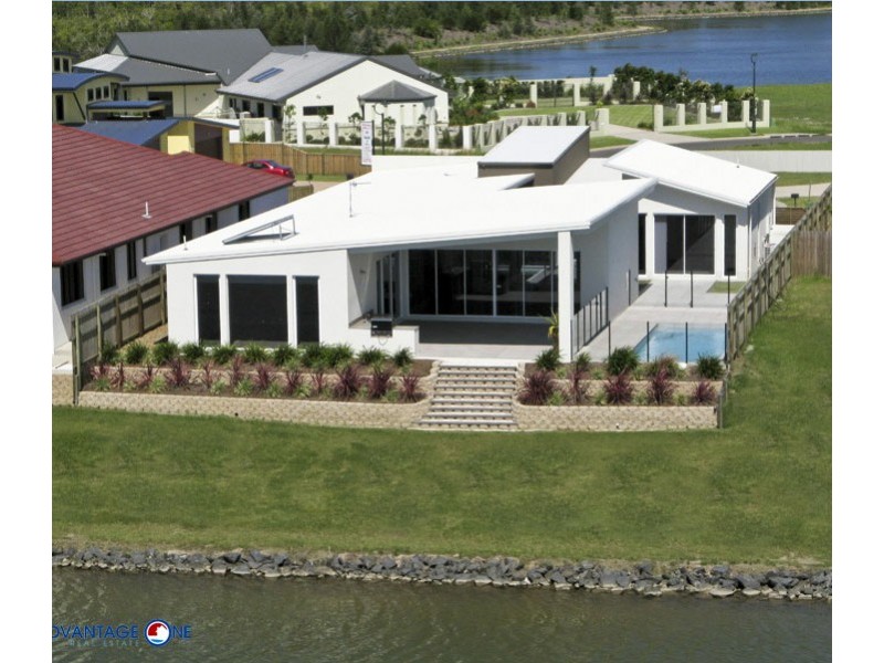 6 Mermaid Ct, Eli Waters QLD 4655