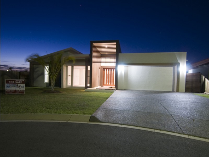 6 Mermaid Ct, Eli Waters QLD 4655