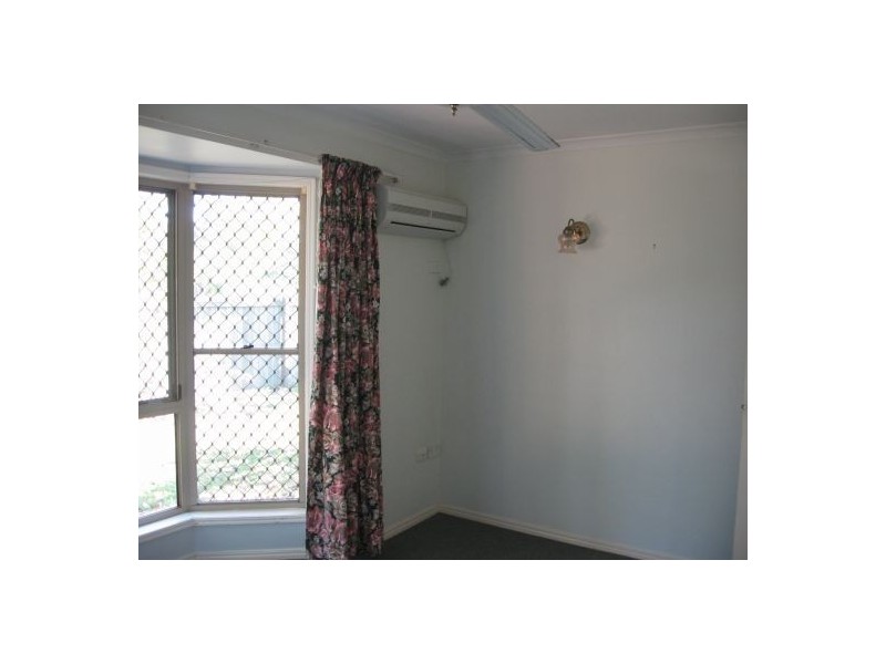 228 Dayman Street, Urangan QLD 4655