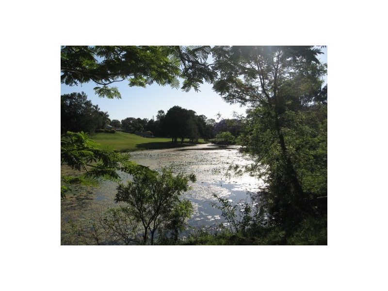 228 Dayman Street, Urangan QLD 4655