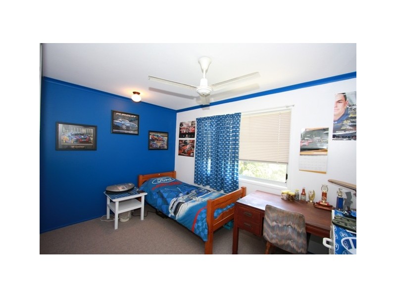 3 TOP STREET, Torquay QLD 4655