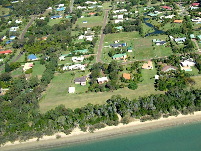 19 Meadow Dr, Dundowran Beach QLD 4655