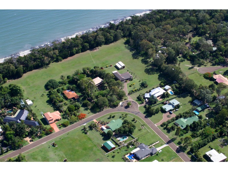 19 Meadow Dr, Dundowran Beach QLD 4655