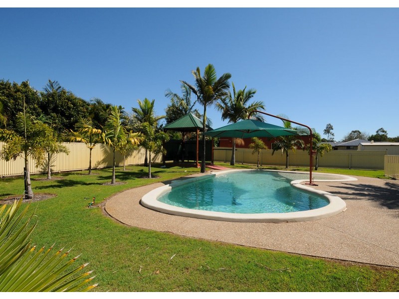 19 Meadow Dr, Dundowran Beach QLD 4655