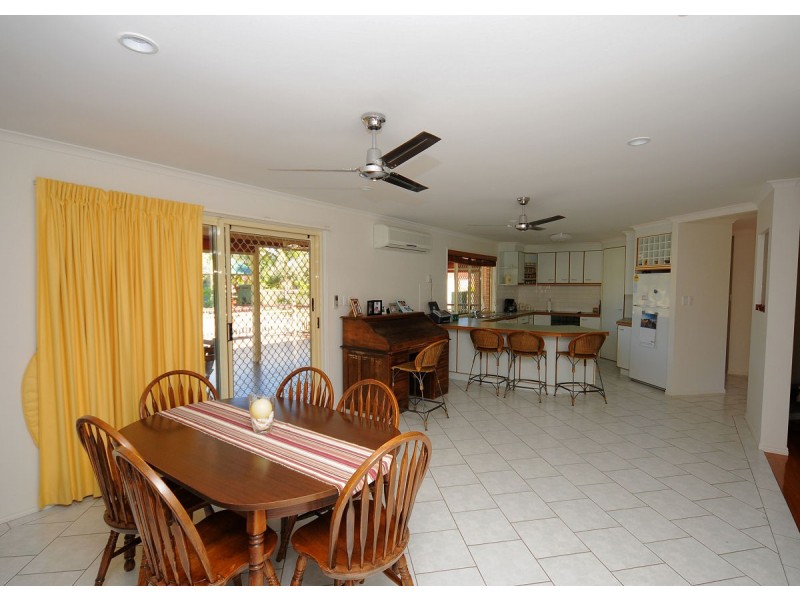 19 Meadow Dr, Dundowran Beach QLD 4655