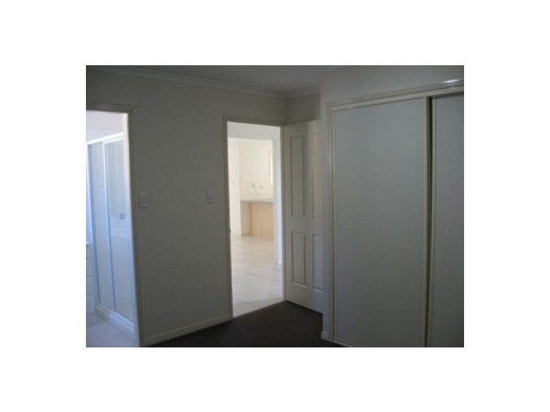 7 Kensi Court, Point Vernon QLD 4655