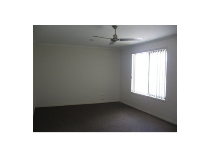 7 Kensi Court, Point Vernon QLD 4655