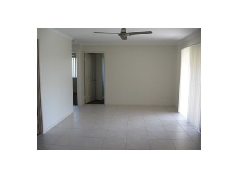 7 Kensi Court, Point Vernon QLD 4655