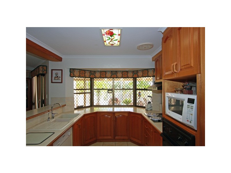 29 Royal Dr, Kawungan QLD 4655