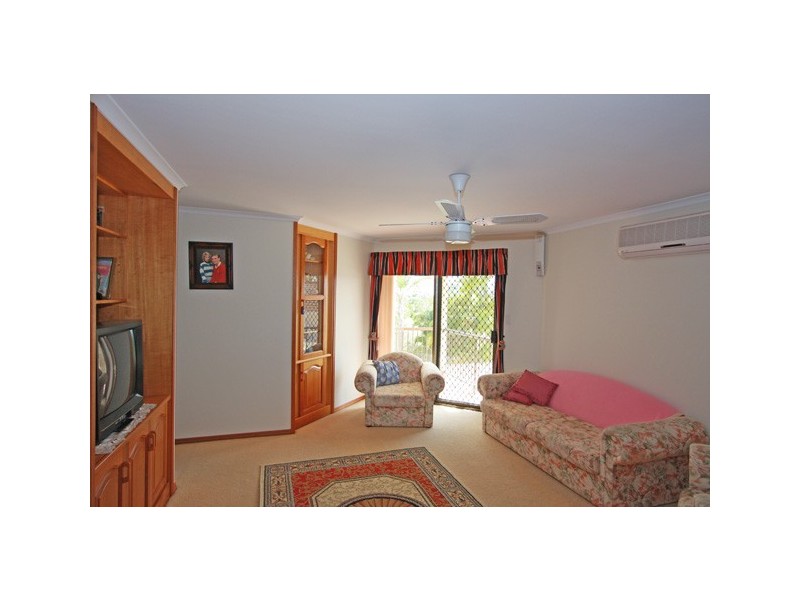 29 Royal Dr, Kawungan QLD 4655