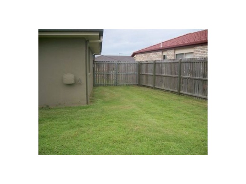 6 Pialba Downs Drive, Eli Waters QLD 4655