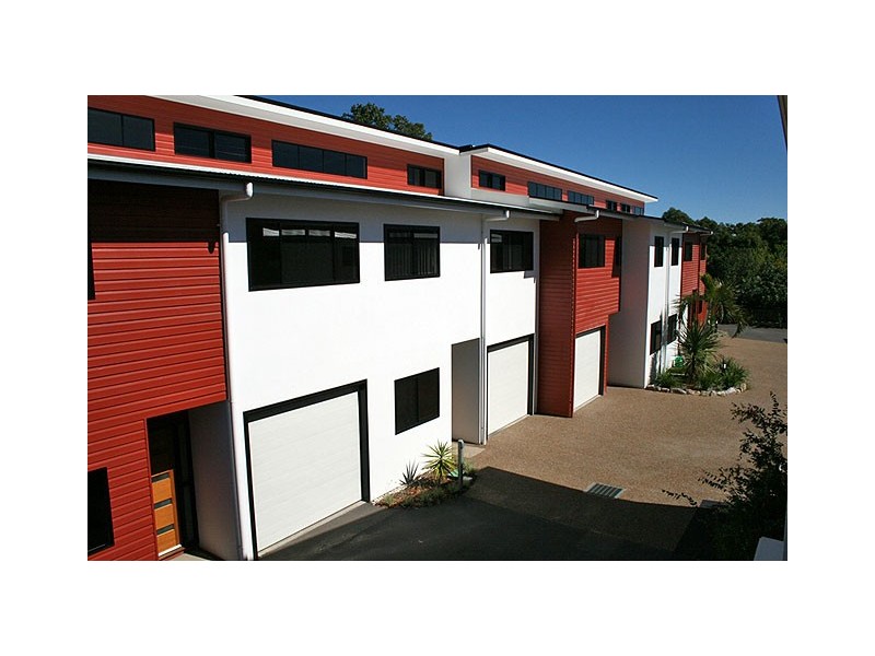 2,5,6/29 Tavistock Street, Torquay QLD 4655